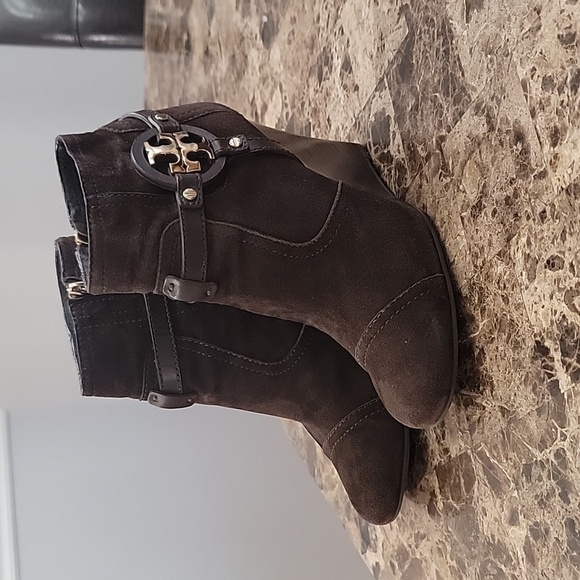 Tory Burch Women's Aaden Brown Suede Wedge Ankle Booties Size 7 M - Picture 8 of 11